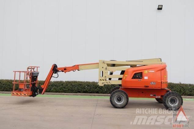 JLG 520AJ Strēles pacēlāji