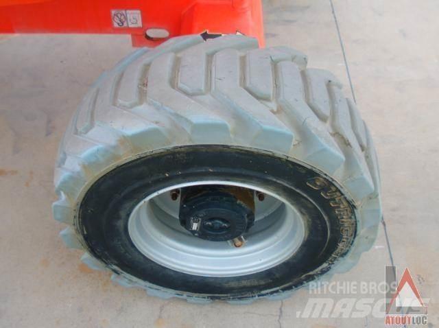 JLG 520AJ Strēles pacēlāji