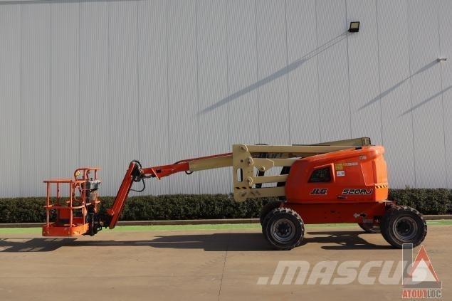 JLG 520AJ Strēles pacēlāji
