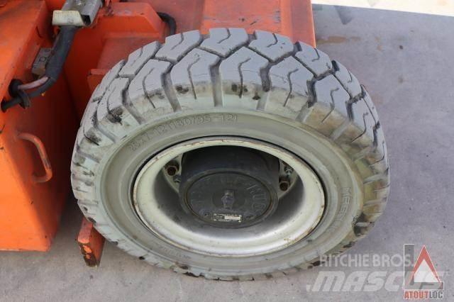 JLG E300AJP Strēles pacēlāji