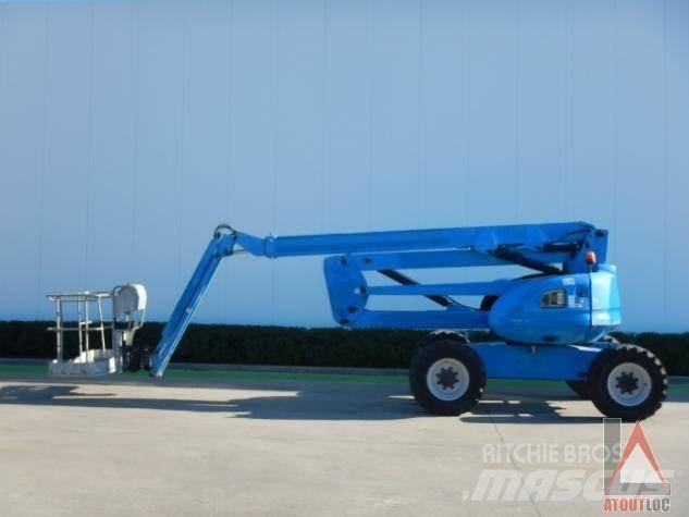 Manitou 200 ATJ Strēles pacēlāji