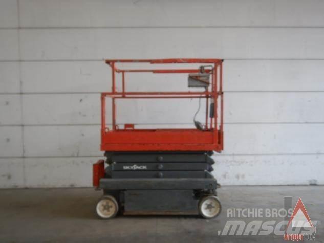 SkyJack SJ3219 Strēles pacēlāji