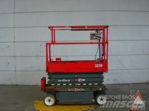 SkyJack SJ3219 Strēles pacēlāji