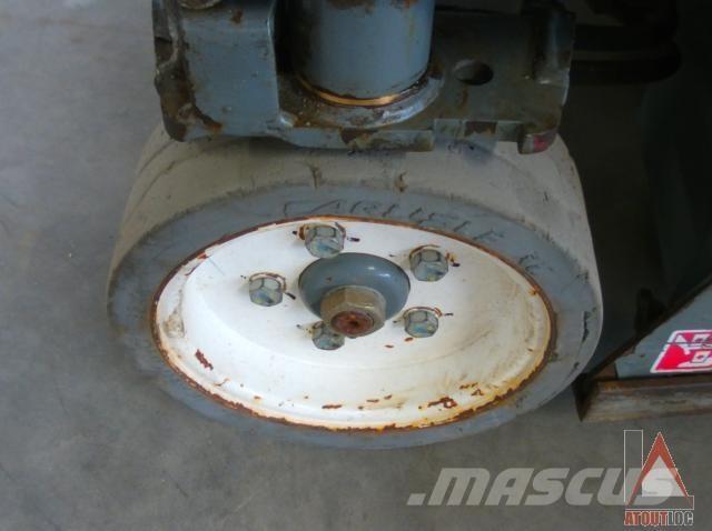 SkyJack SJ3219 Strēles pacēlāji