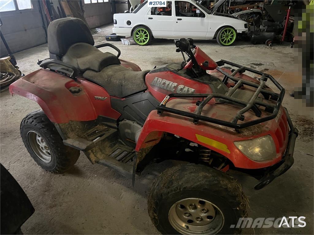 Arctic Cat 400 Visurgājēji