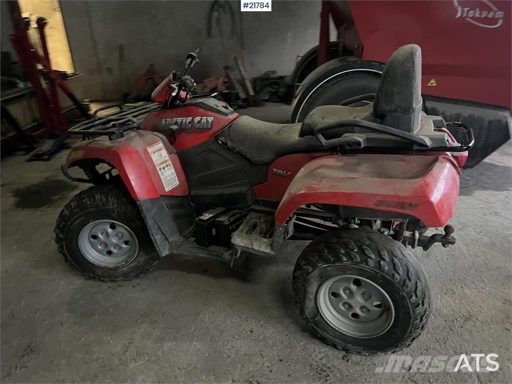 Arctic Cat 400 Visurgājēji