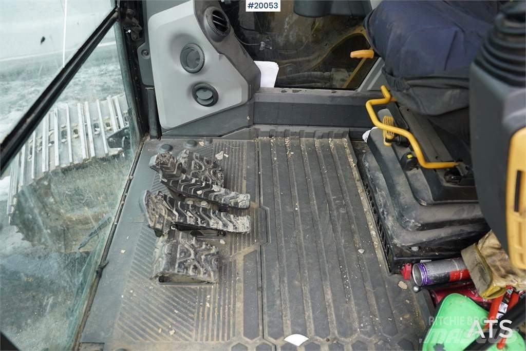 CAT 317GC Kāpurķēžu ekskavatori