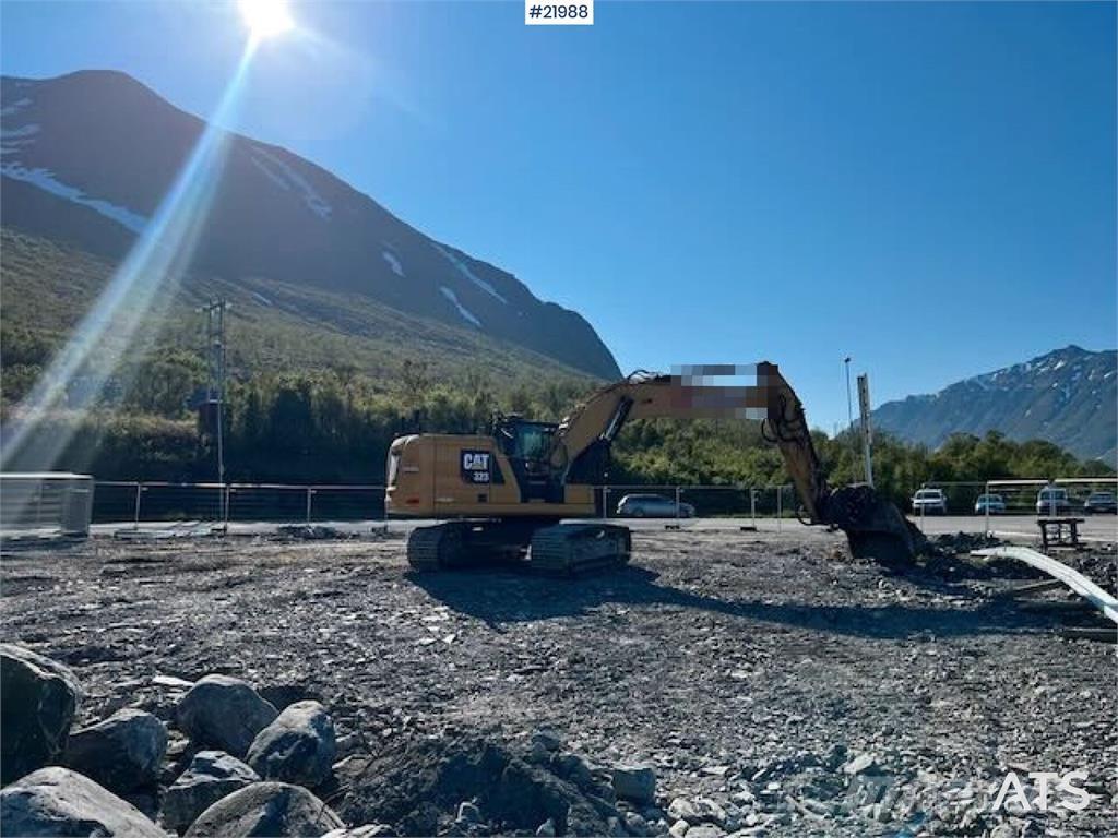 CAT 323 Kāpurķēžu ekskavatori