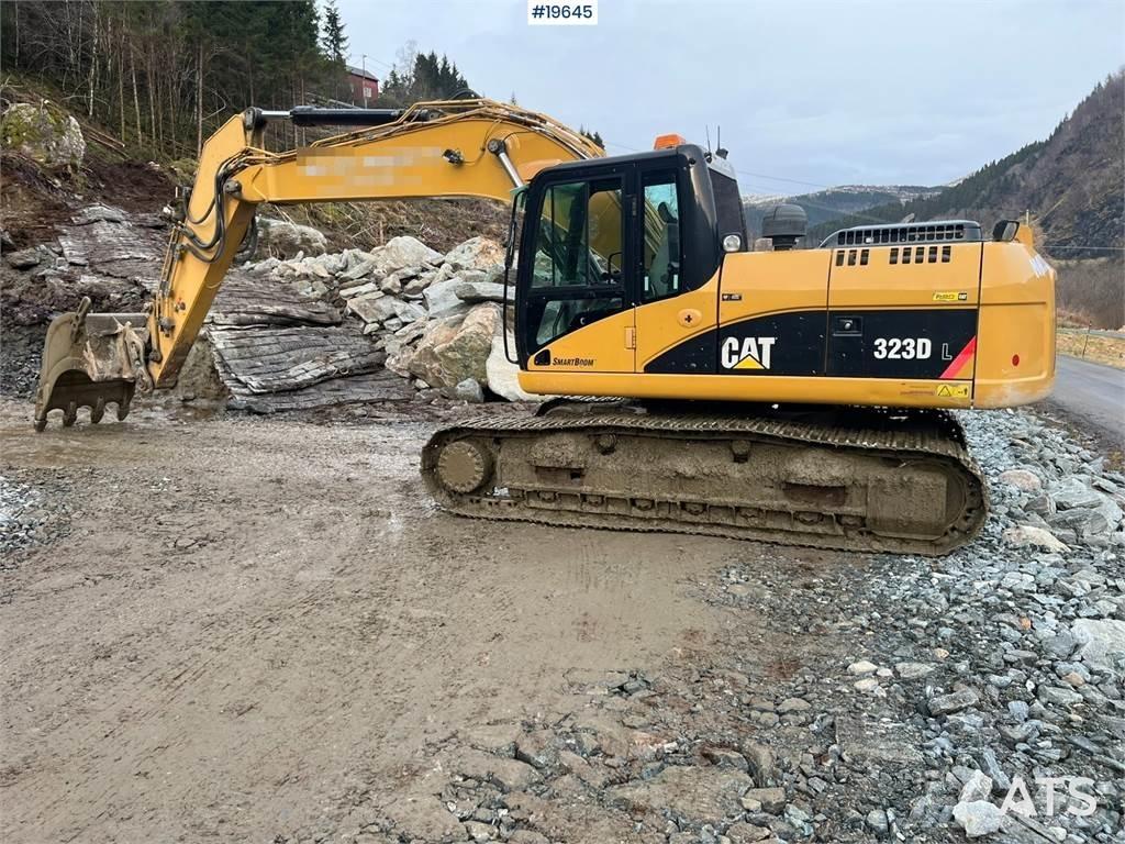 CAT 323D Kāpurķēžu ekskavatori