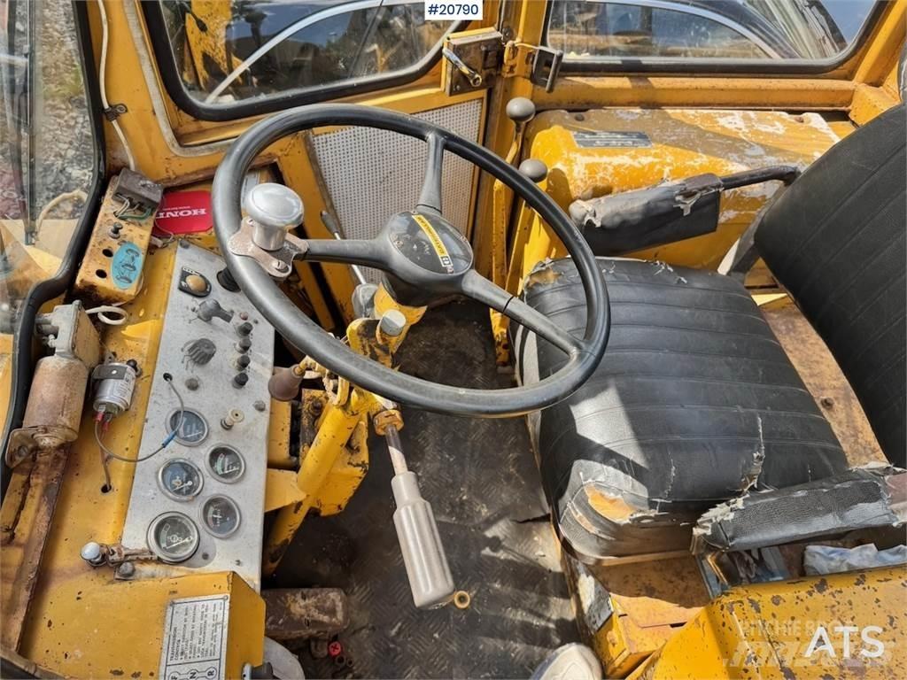 CAT 920 Iekrāvēji uz riteņiem
