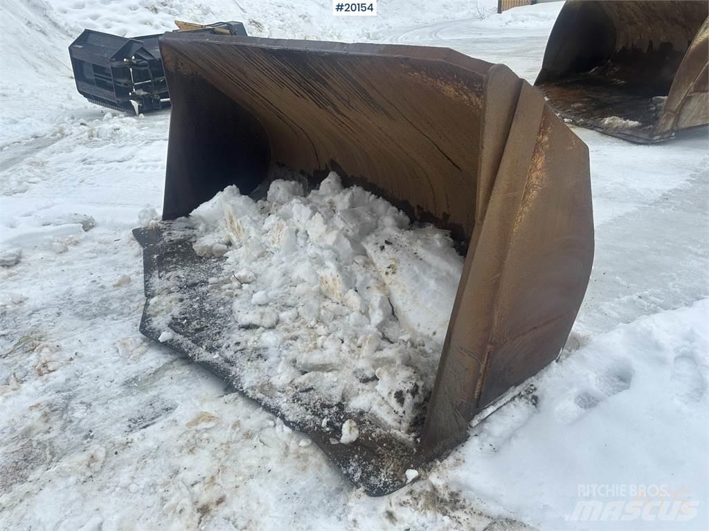 CAT 950G Iekrāvēji uz riteņiem