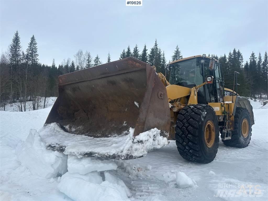 CAT 966G Iekrāvēji uz riteņiem