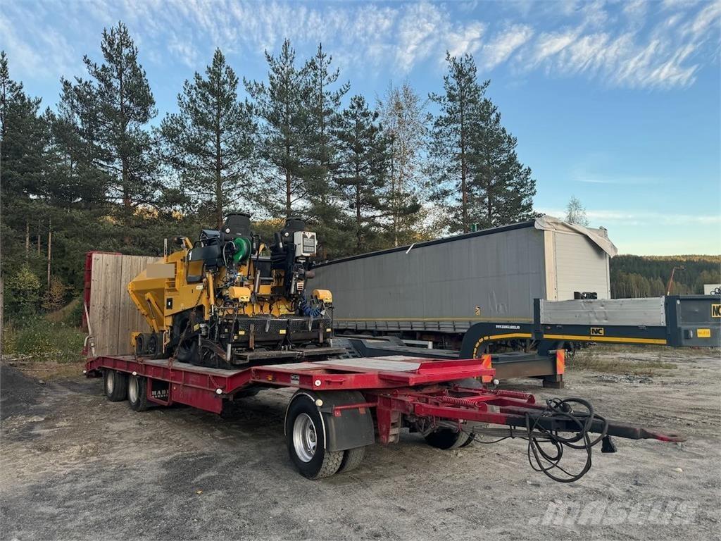 CAT AP 300 Asfalta klājēji