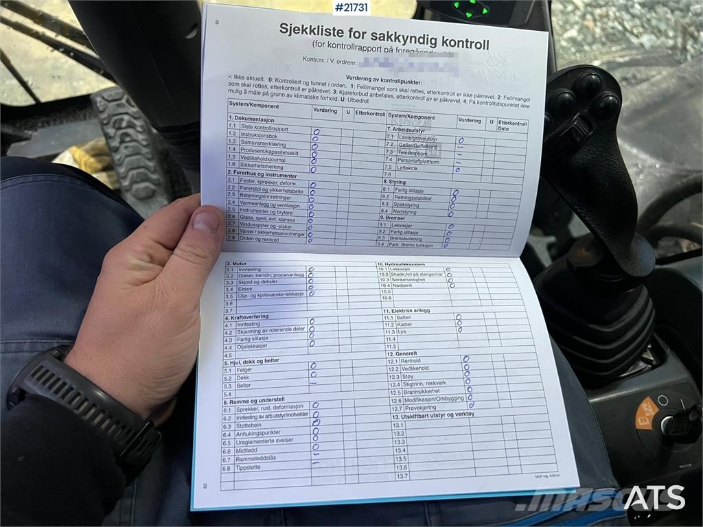 CAT M318F Ekskavatori uz riteņiem