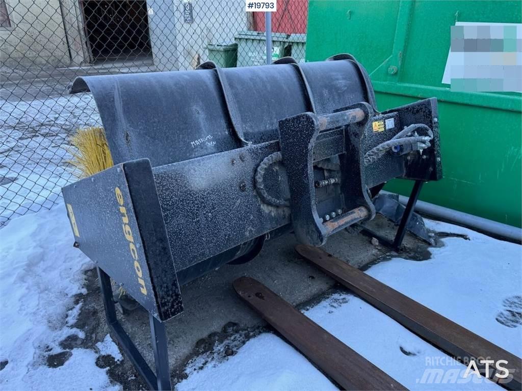 Engcon SR1600C broom Būvniecība- Citi