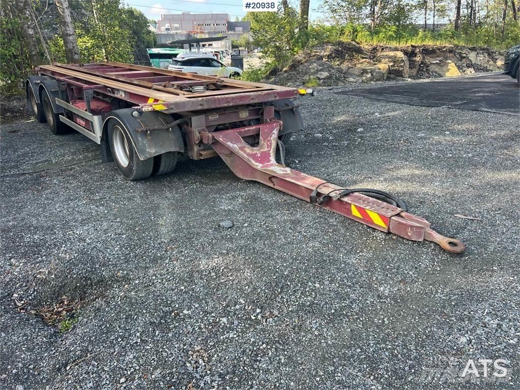 Istrail 3 akslet Treileris ar iekrāvēju