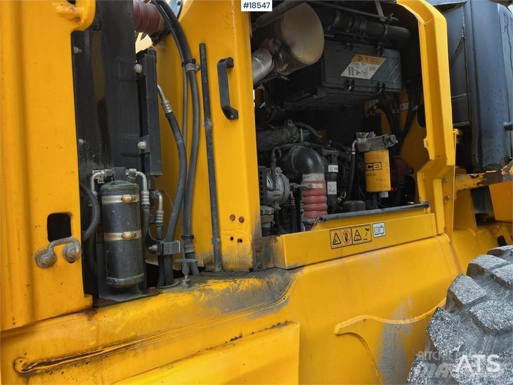 JCB 437HT Iekrāvēji uz riteņiem