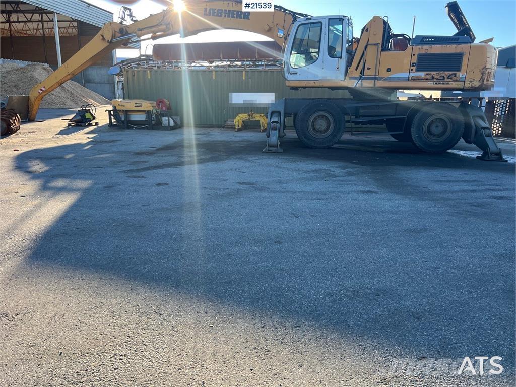 Liebherr A934C Ekskavatori uz riteņiem