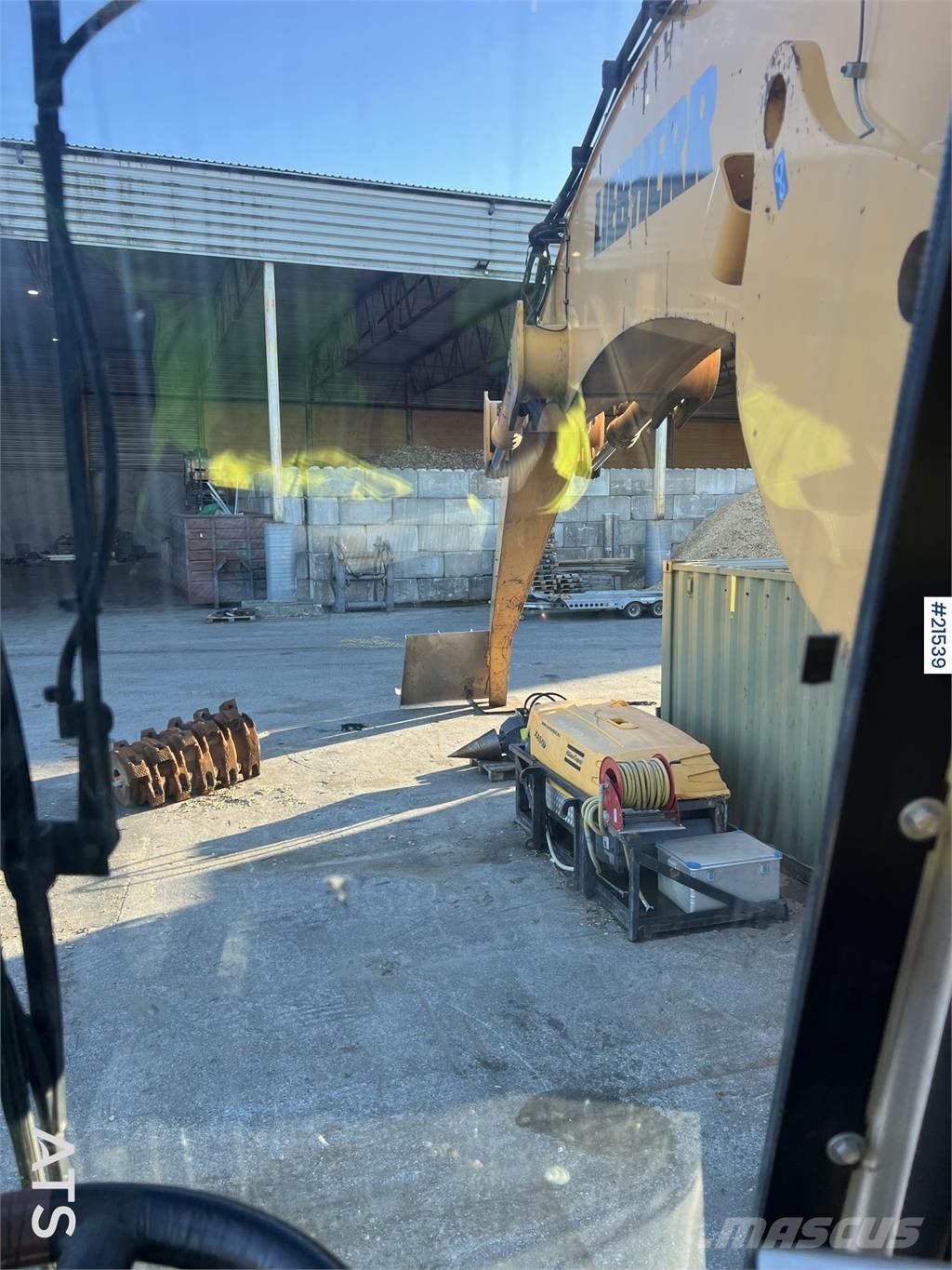 Liebherr A934C Ekskavatori uz riteņiem