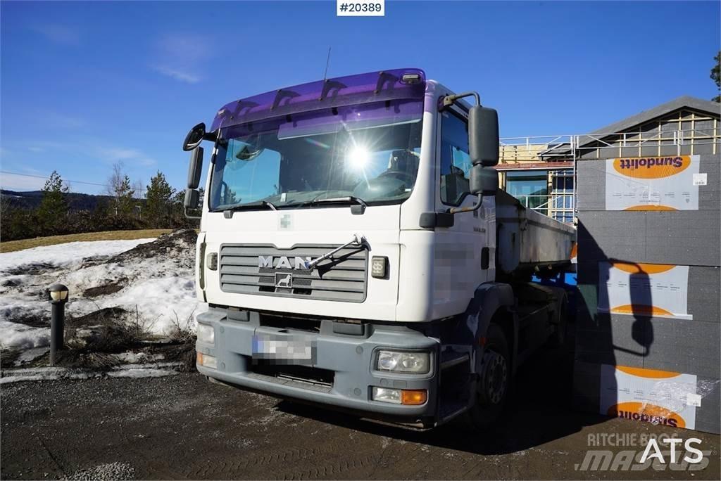 MAN TGM 18.330 Treileri ar āķi