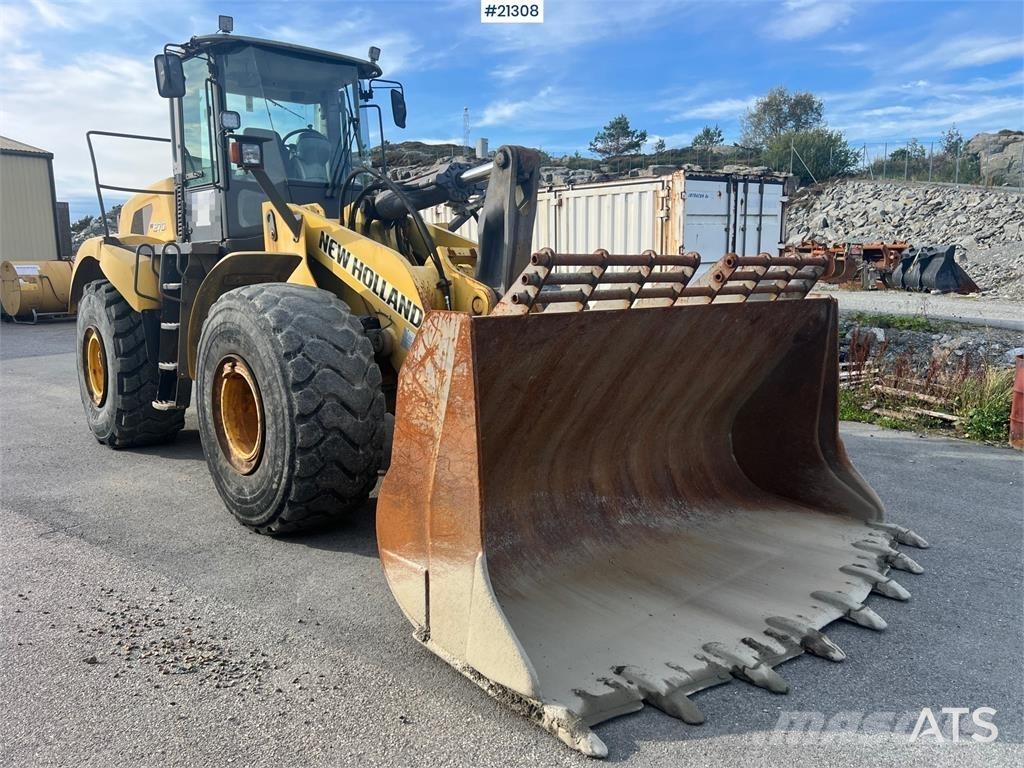 New Holland w270B Iekrāvēji uz riteņiem