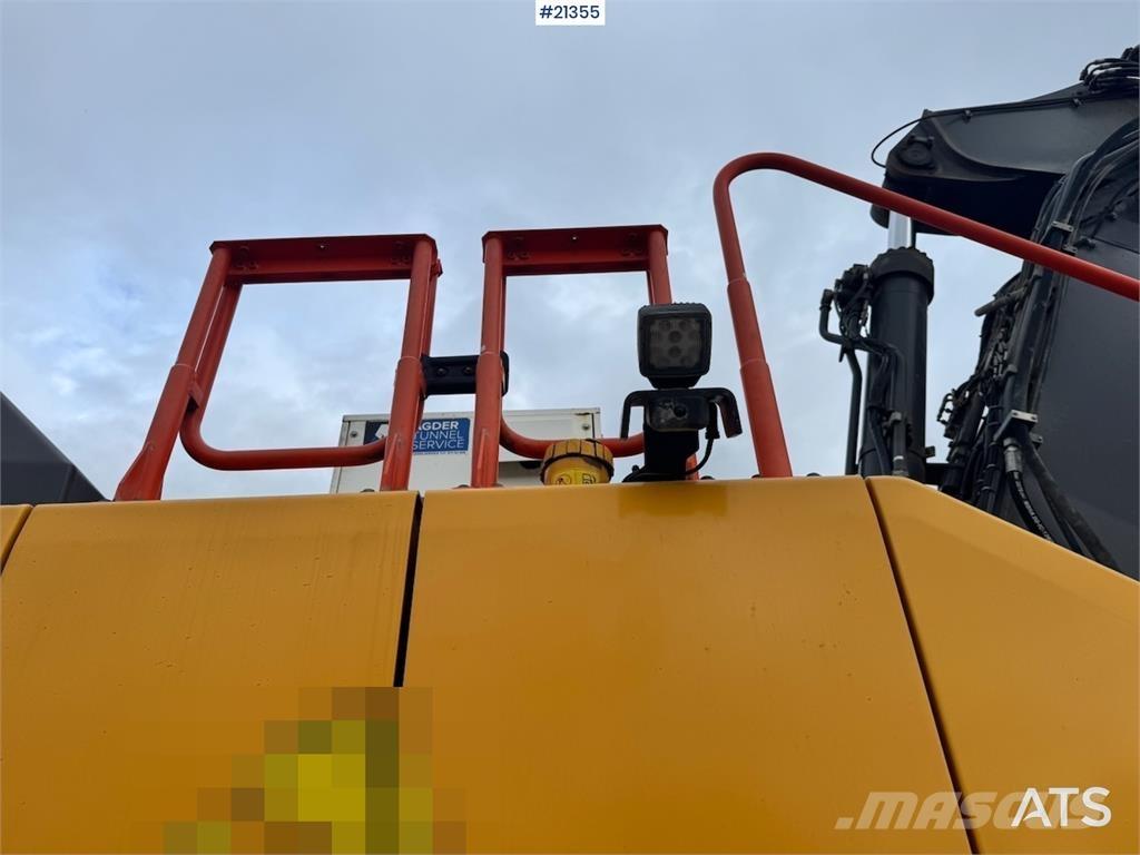 Volvo EC300 EL Kāpurķēžu ekskavatori