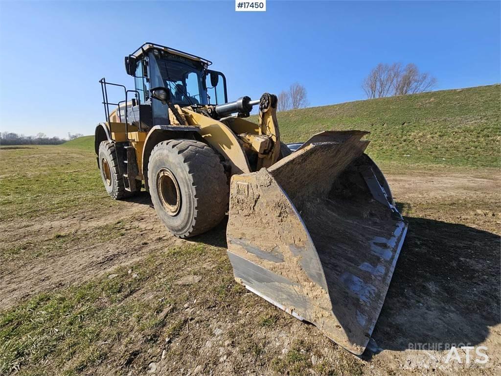CAT 966M Iekrāvēji uz riteņiem