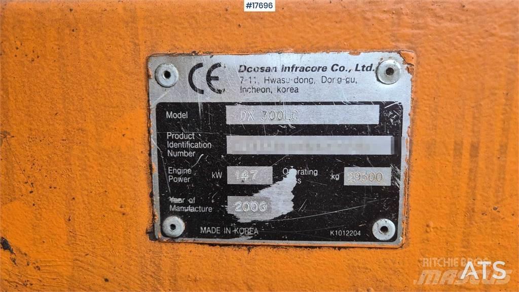Doosan DX 300 LC Kāpurķēžu ekskavatori