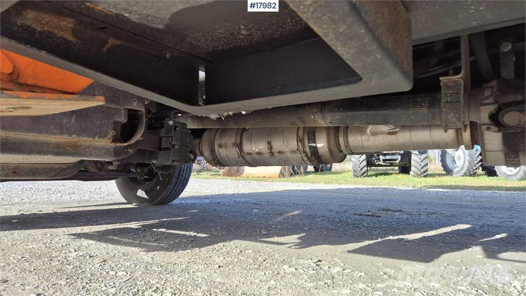 Ford F750 Smagās mašīnas ar celtni