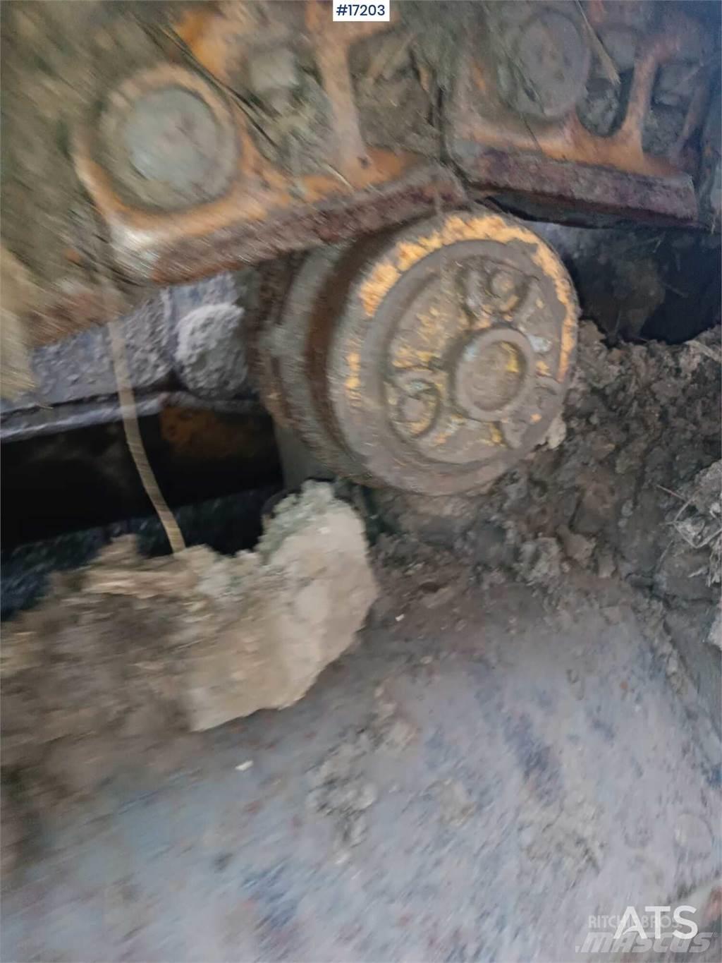 Hanomag D700 C Kāpurķēžu buldozeri