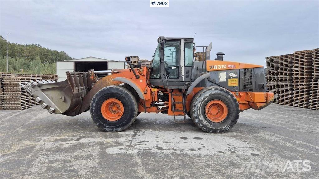 Hitachi ZW 310 Iekrāvēji uz riteņiem