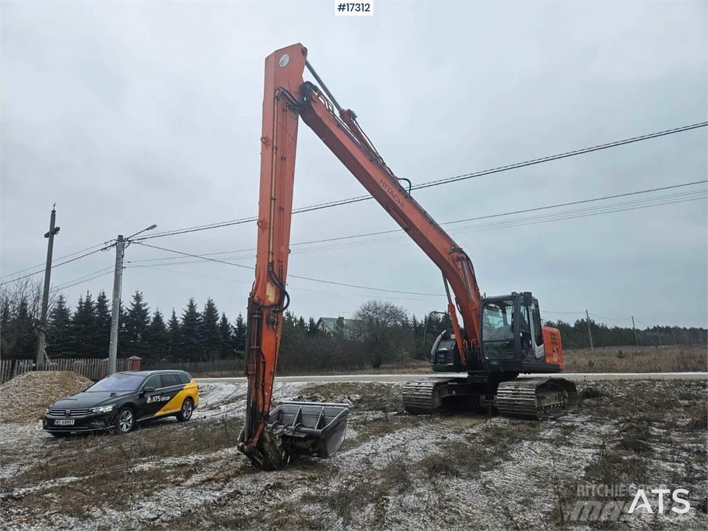 Hitachi ZX 225 US LC Kāpurķēžu ekskavatori
