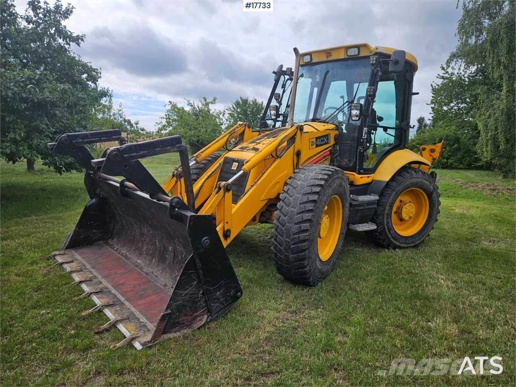 JCB 4CX Ekskavatori-iekrāvēji