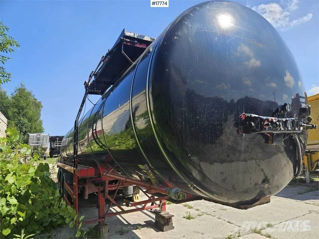 Kässbohrer STS Autocisterna
