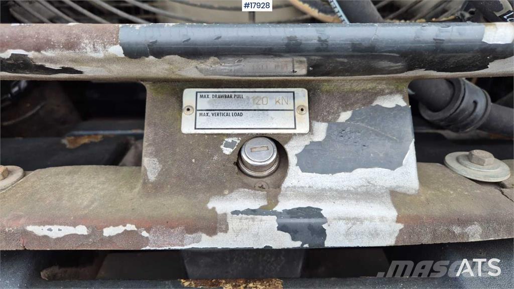 Komatsu WA320-5H Iekrāvēji uz riteņiem