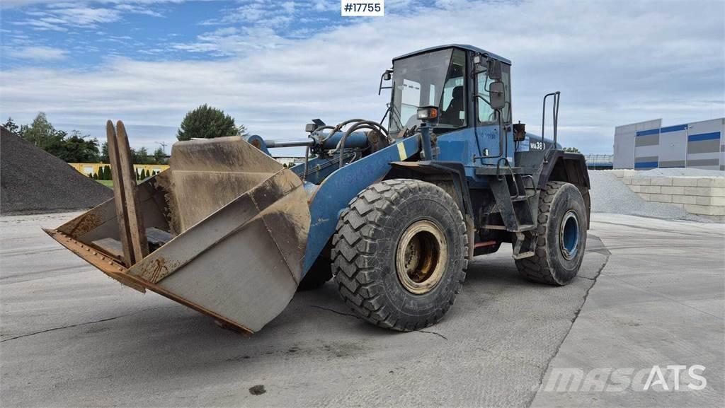 Komatsu WA380-5H Iekrāvēji uz riteņiem