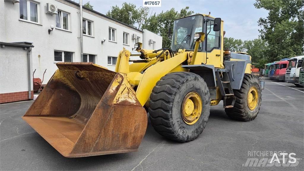Komatsu WA420-3H Iekrāvēji uz riteņiem