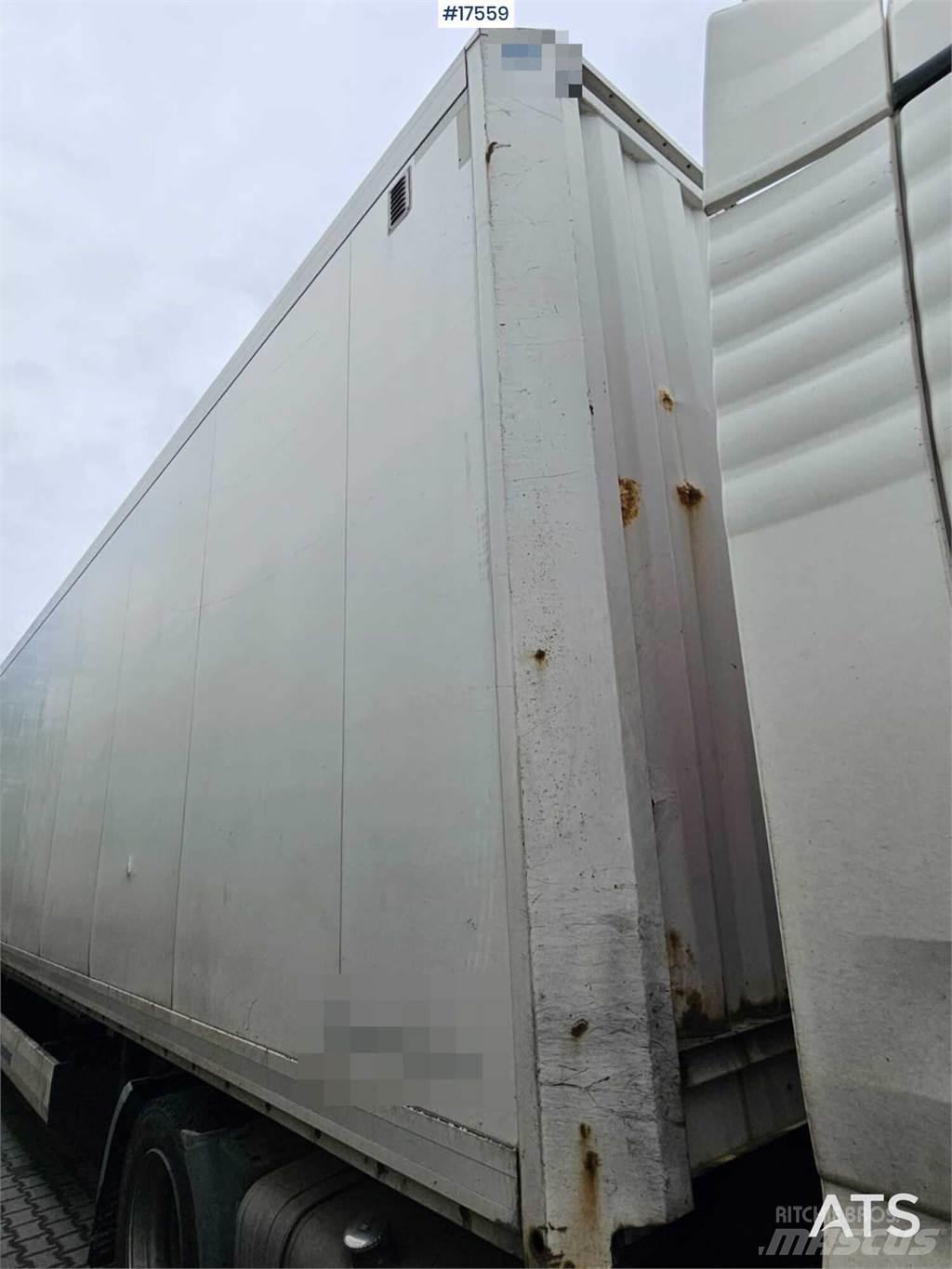 Krone SDK 27 Tents puspiekabes