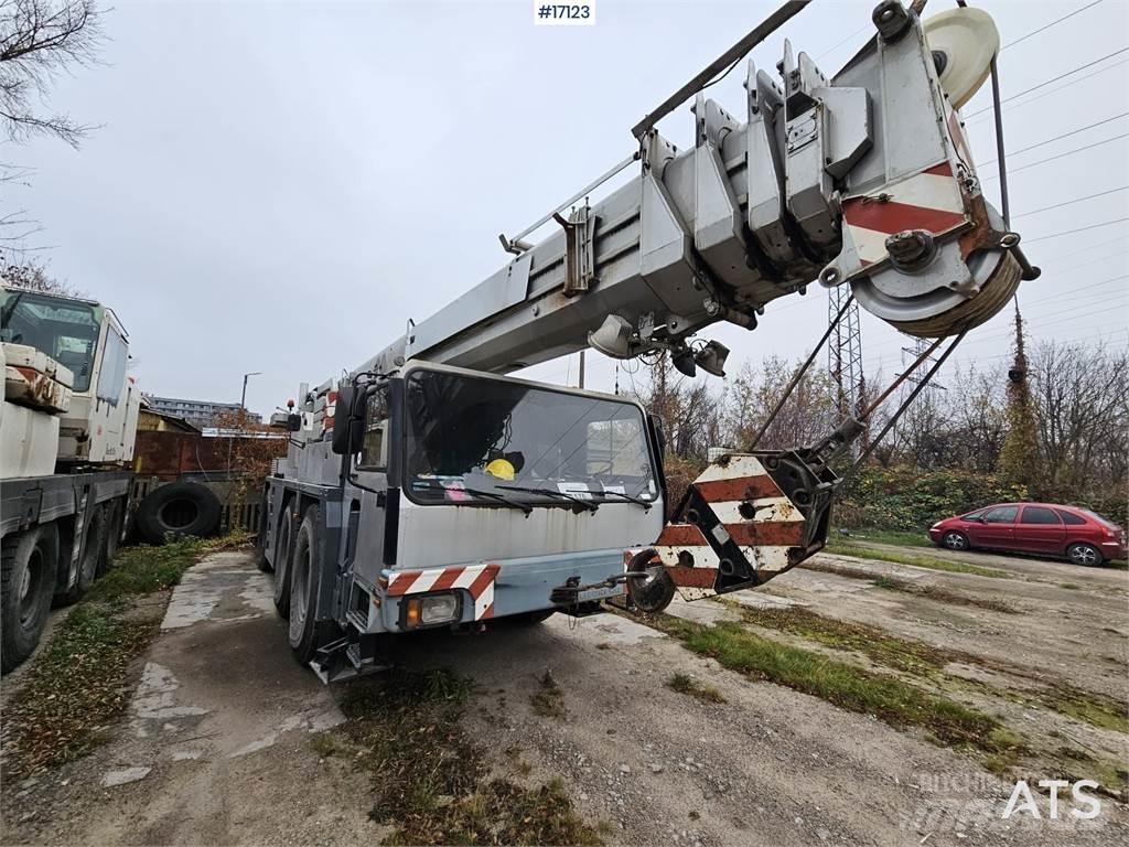Liebherr 1050-1 Visurgājēji celtņi
