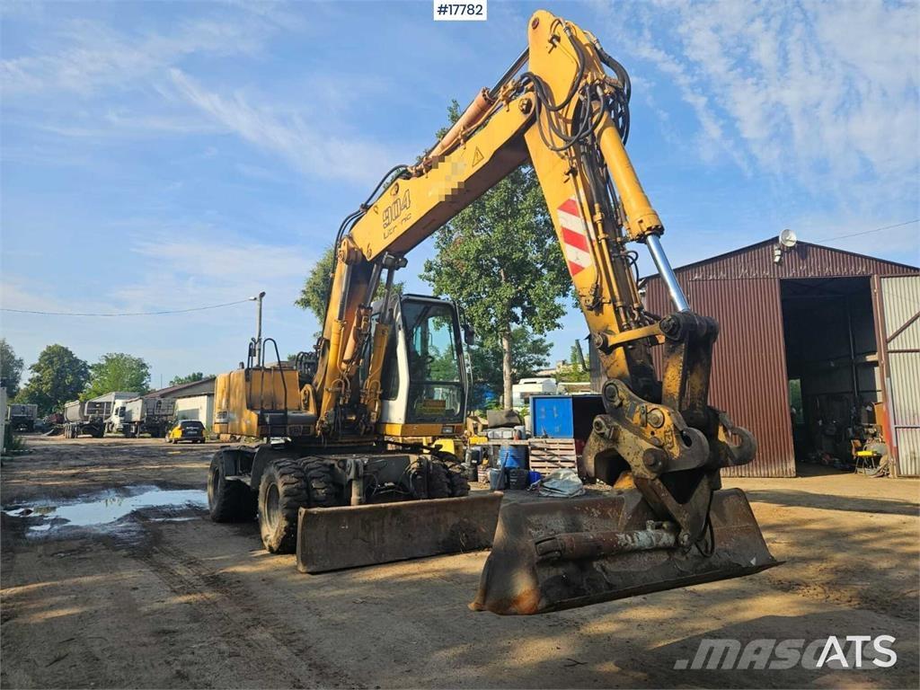 Liebherr A 904 Ekskavatori uz riteņiem