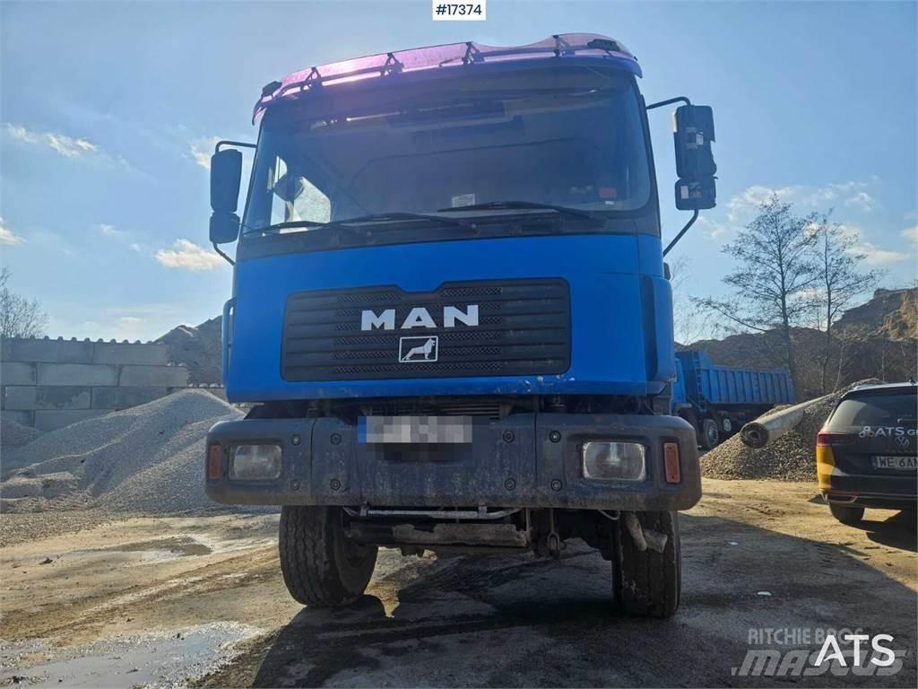 MAN 28.364 6x6 Pašizgāzējs