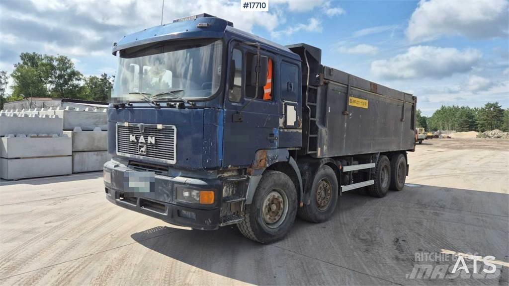 MAN F2000 Pašizgāzējs