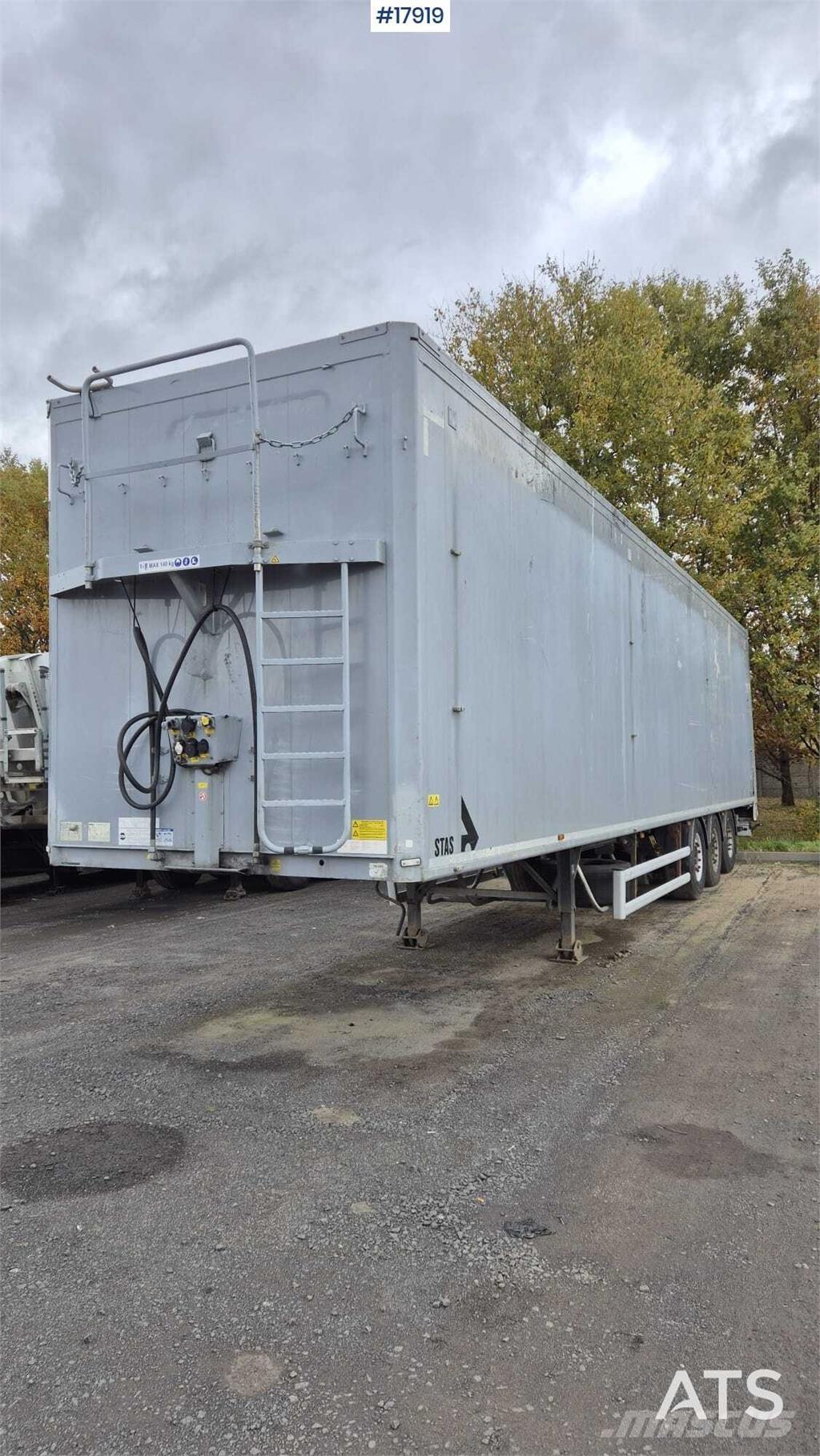 Stas S300ZX Kustīgo grīdu puspiekabes