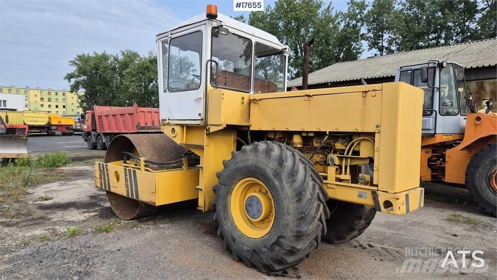 Stavostroj VV 111 Vienvalča grunts veltņi