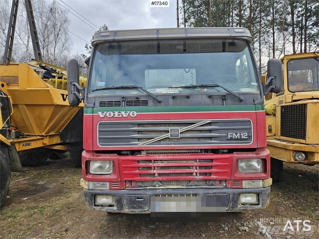 Volvo 420 8x4 Pašizgāzējs