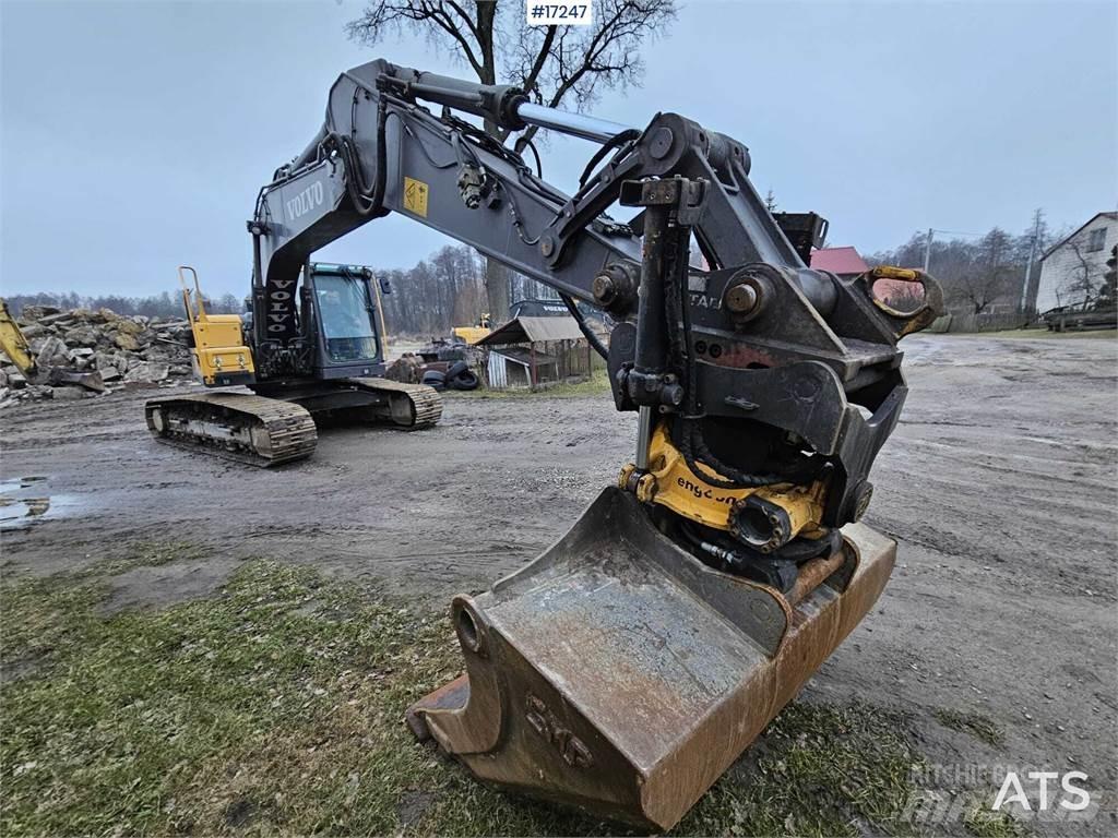 Volvo EC220DL Kāpurķēžu ekskavatori