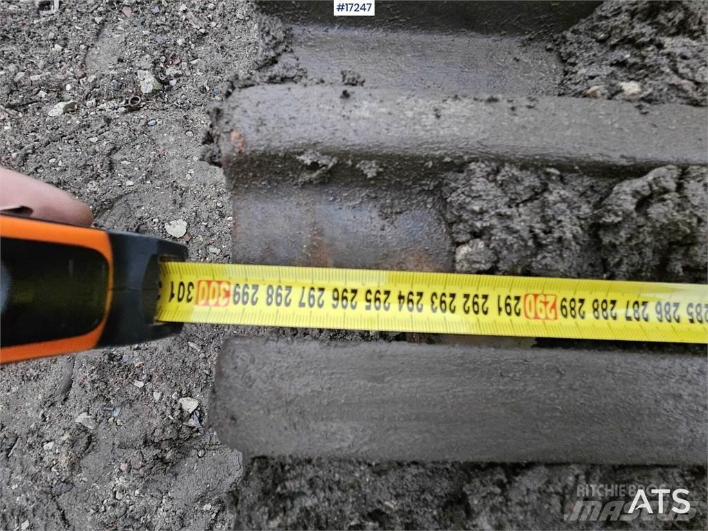 Volvo EC220DL Kāpurķēžu ekskavatori