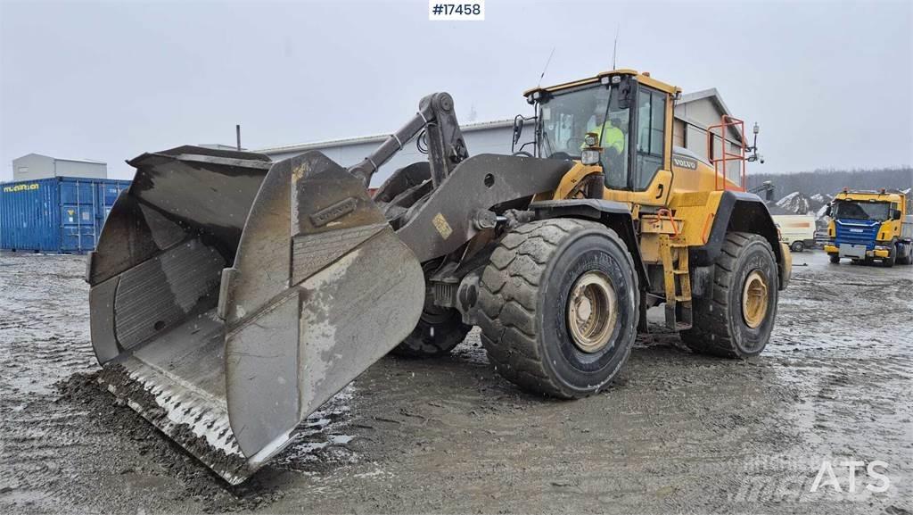 Volvo L220H Iekrāvēji uz riteņiem