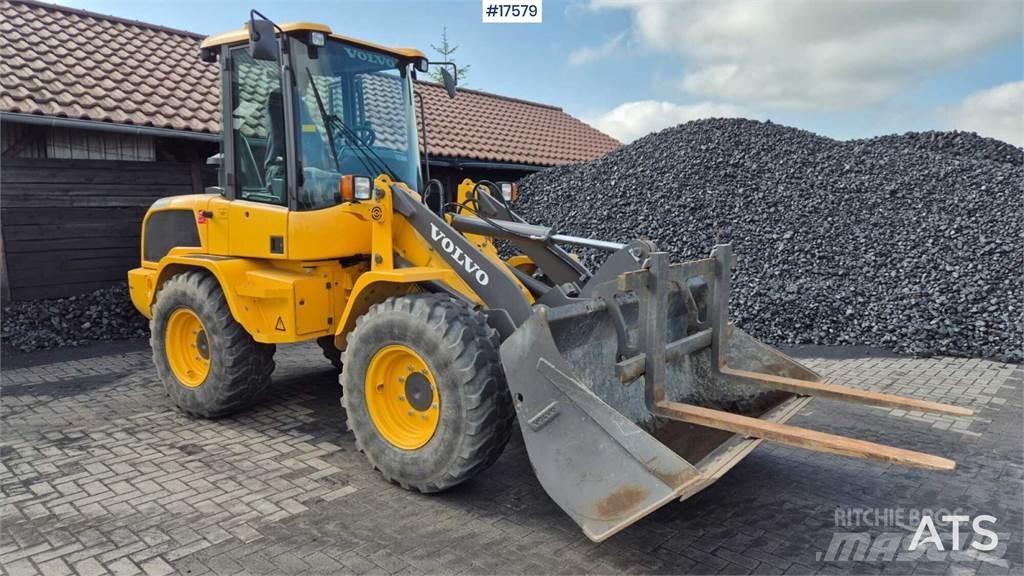 Volvo L30G Iekrāvēji uz riteņiem