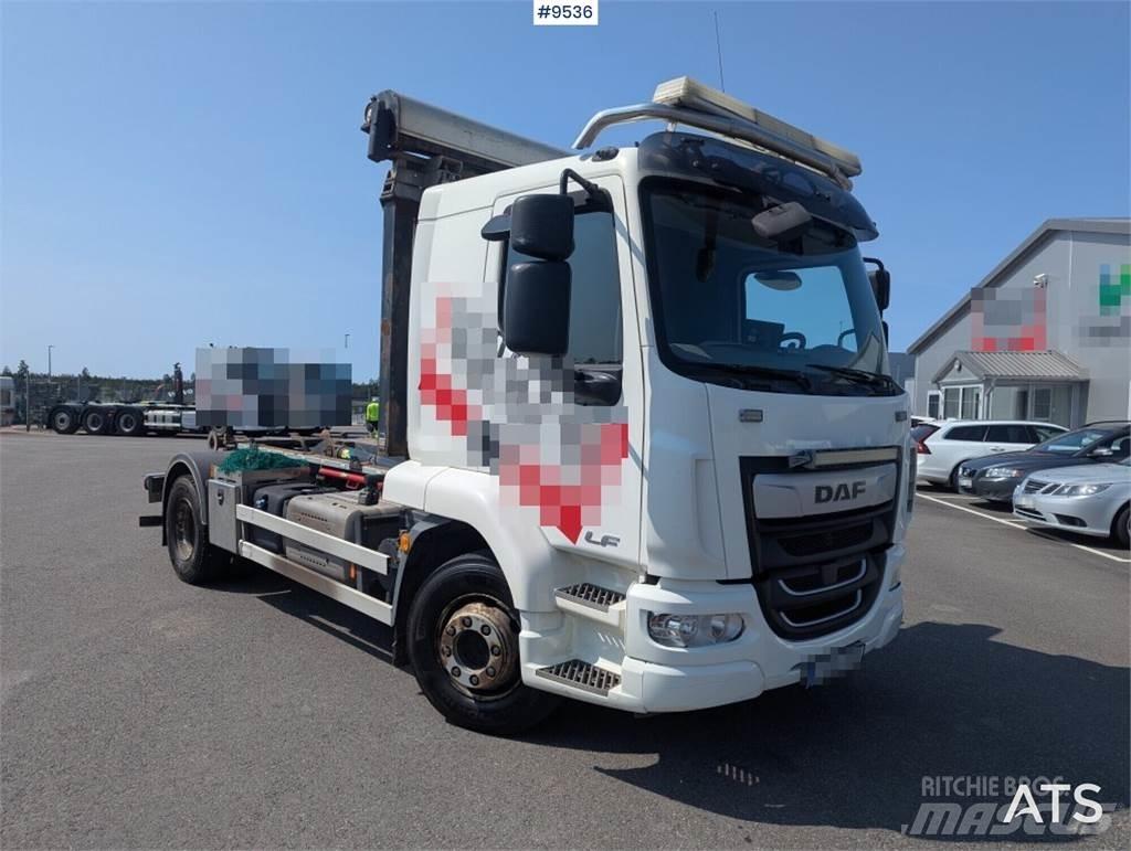 DAF FA LF260I  Treileri ar āķi